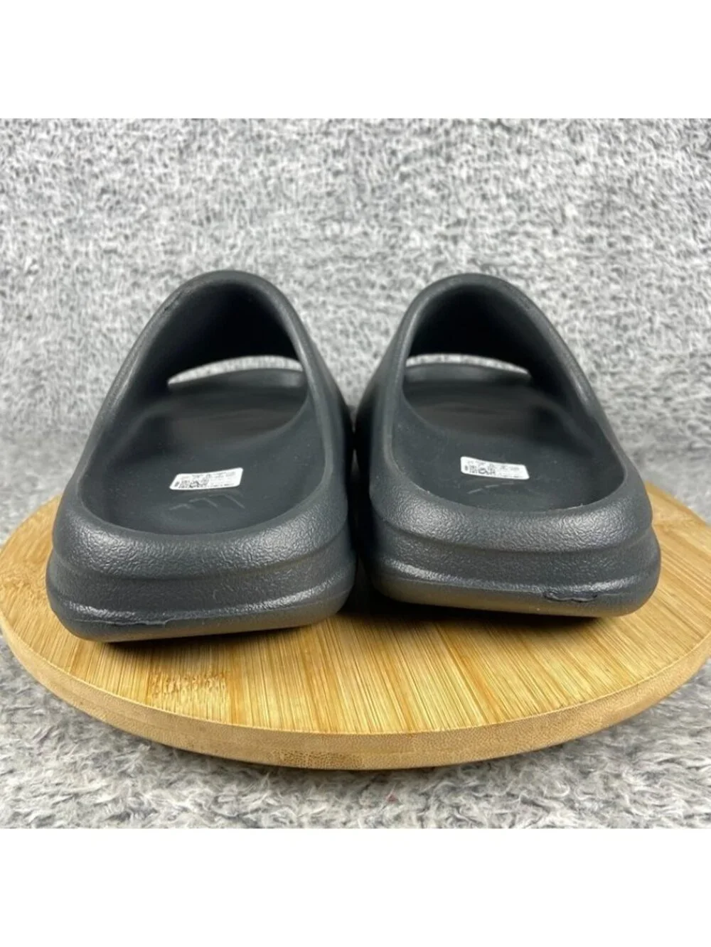 Adidas Yeezy Slide Onyx Size 7 Men HQ6448
